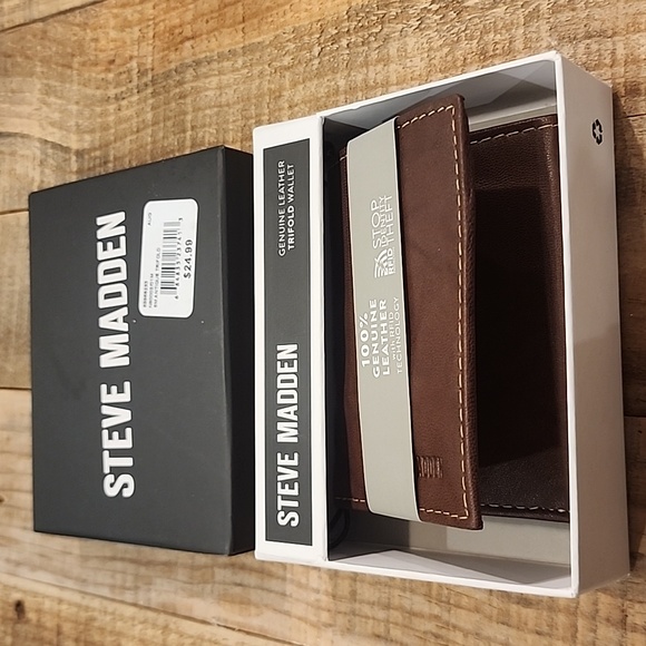 Genuine Leather Steve Madden Trifold Mens Wallet - Picture 4 of 6